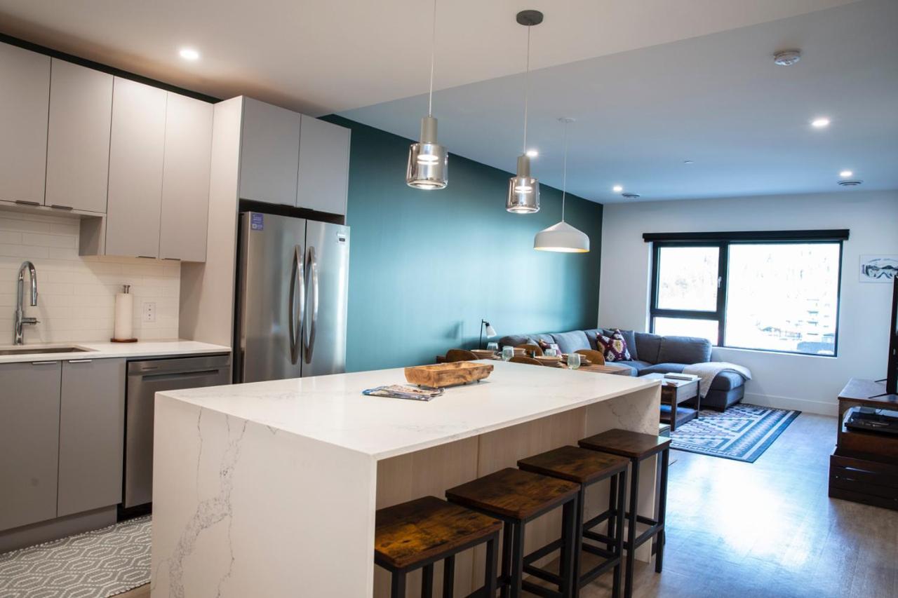 Revy Rendezvous By Vacations Apartment *